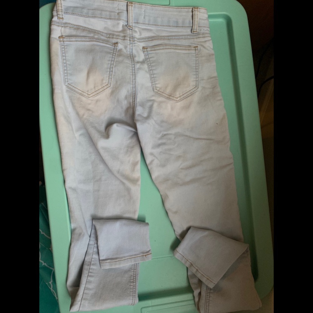 Jeans - Picture 3 of 4